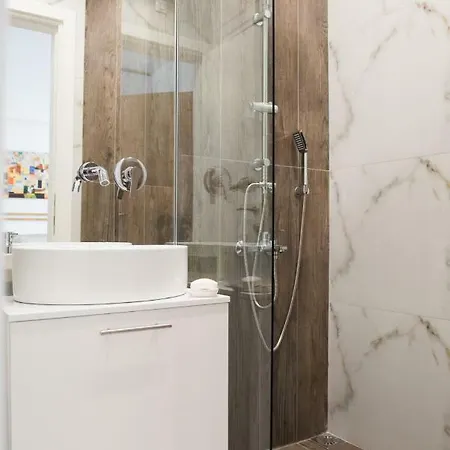 Violet #colony_white_tower * Thessaloniki